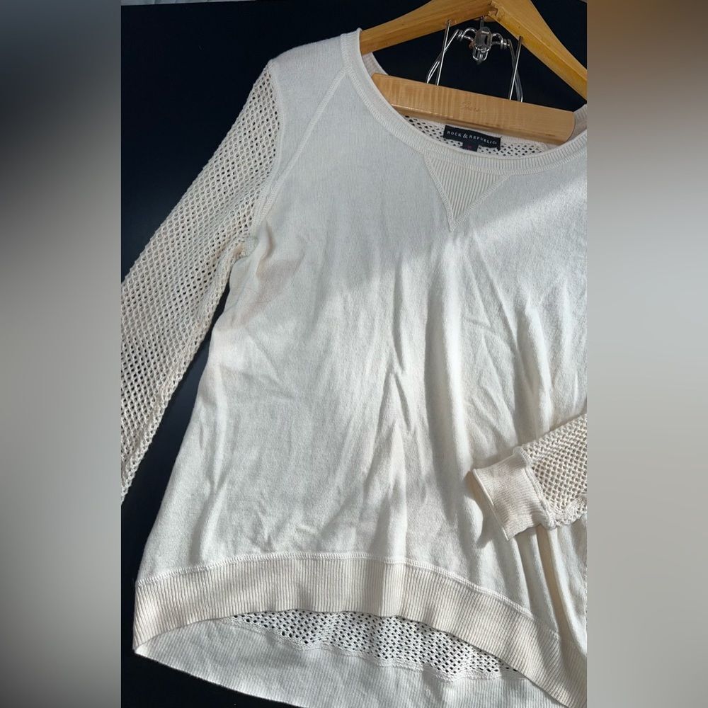 Rock and Republic Cream Sweater with Knit Mesh Back & Sleeves Size Medium EUC